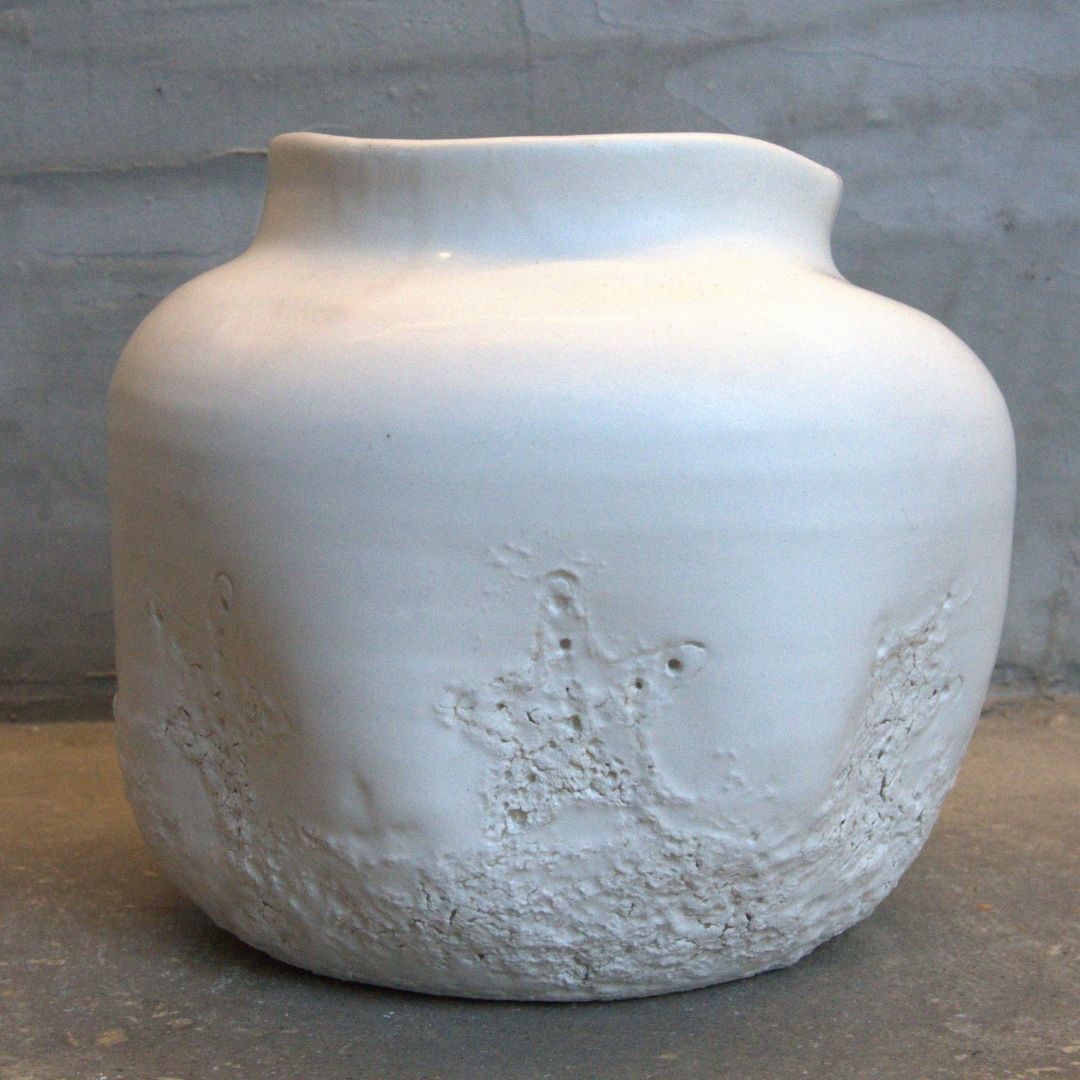WHITE BUBBLE VASE - STARFISH