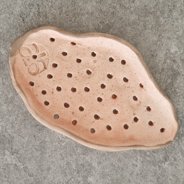 HANDMADE SOAP HOLDER - PEACH