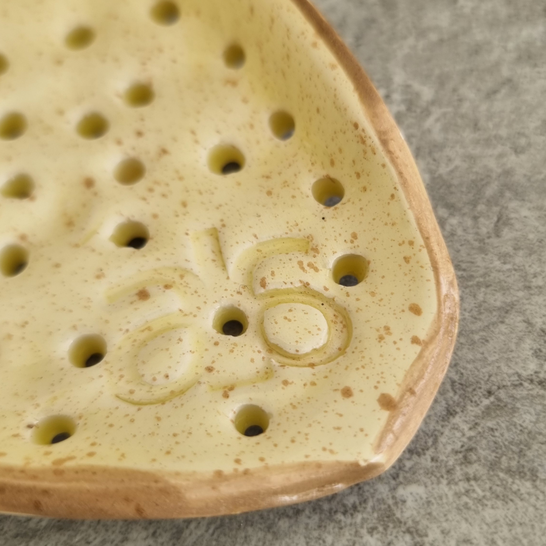 HANDMADE SOAP HOLDER - YELLOW