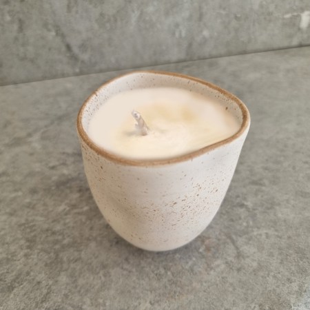 CANDLE IN CUP - WHITE