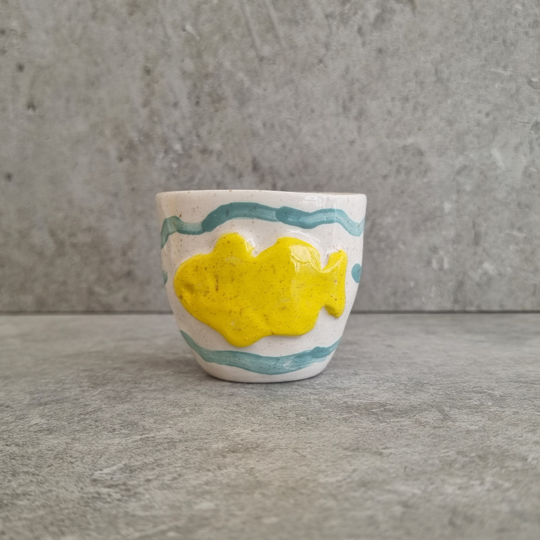 CANDLE IN CUP - YELLOW FISH SEE WAVE