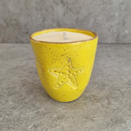 CANDLE IN CUP - YELLOW STARFISH