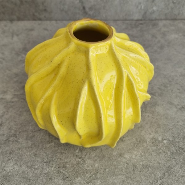 BUBBLE VASE - TEXTURED YELLOW